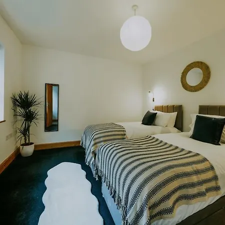 The Unicorn Three Bedroom House 公寓 布里斯托