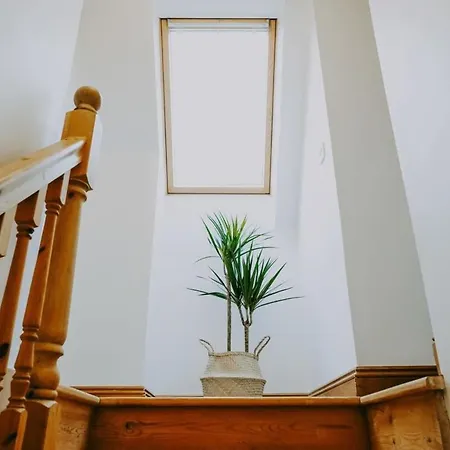 Apartamento The Unicorn Three Bedroom House Bristol