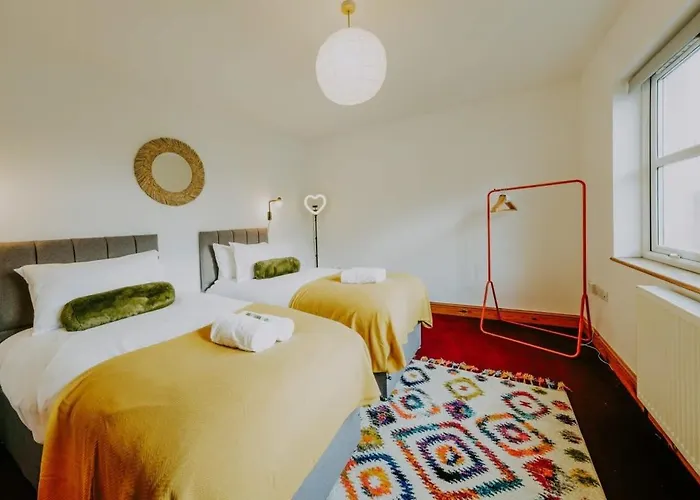 Apartment The Unicorn Three Bedroom House